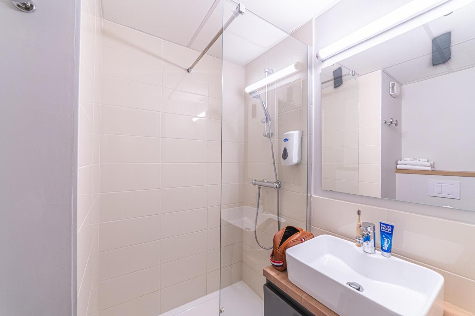 Montempo Apparthotel Bordeaux Centre - Bassins A Flot Экстерьер фото