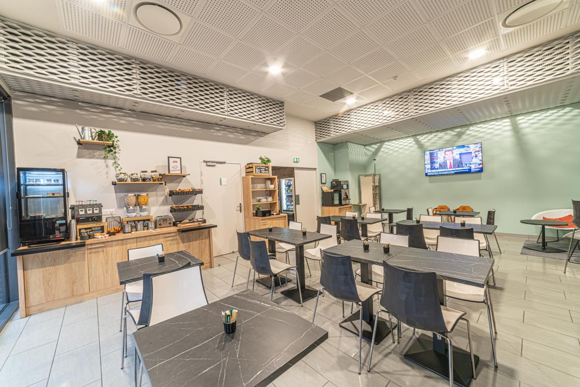 Montempo Apparthotel Bordeaux Centre - Bassins A Flot Экстерьер фото